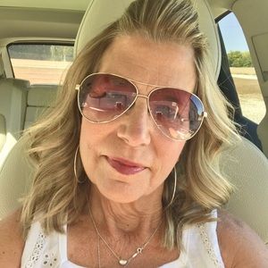 Meet your Posher, Joanna